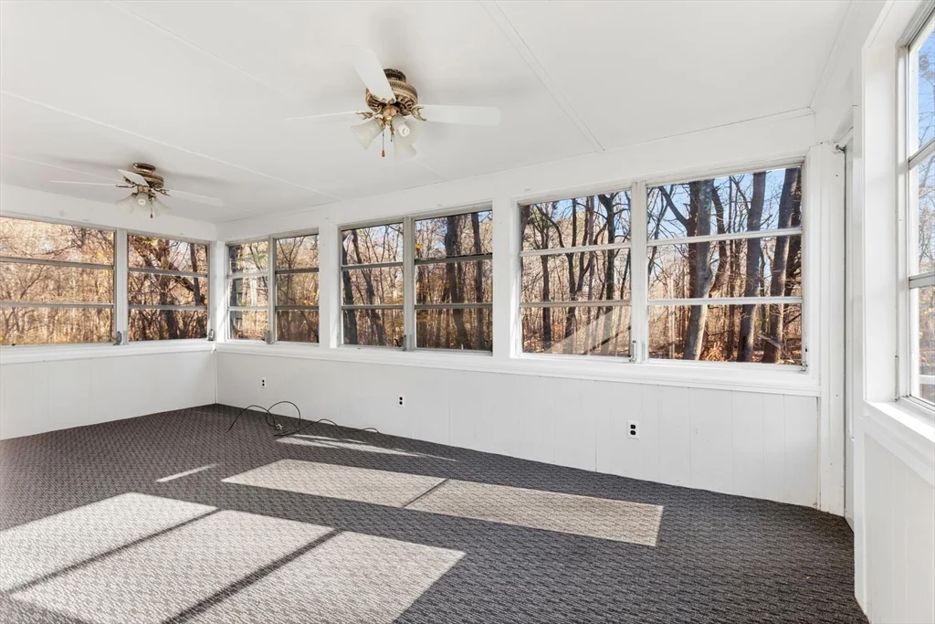 5 bed, 2 bath apartment for rent at 12 Hickory Ln Unit 12, Burlington — photo 29 of 35