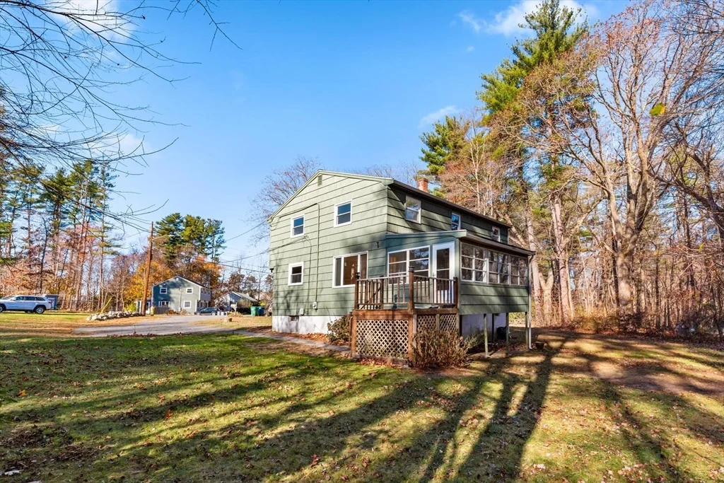 5 bed, 2 bath apartment for rent at 12 Hickory Ln Unit 12, Burlington — photo 31 of 35