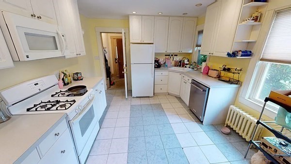 2 bed, 1 bath apartment for rent at 12 Homer St Unit 1, Watertown — photo 4 of 18