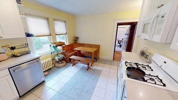 2 bed, 1 bath apartment for rent at 12 Homer St Unit 1, Watertown — photo 3 of 18