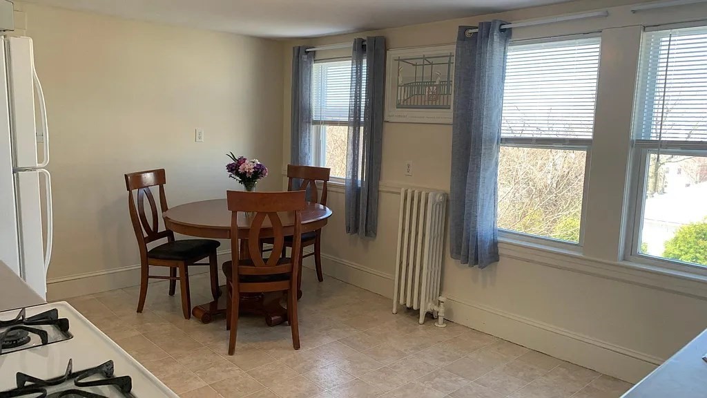 2 bed, 1 bath apartment for rent at 12 Homer St Unit 2, Watertown — photo 7 of 18