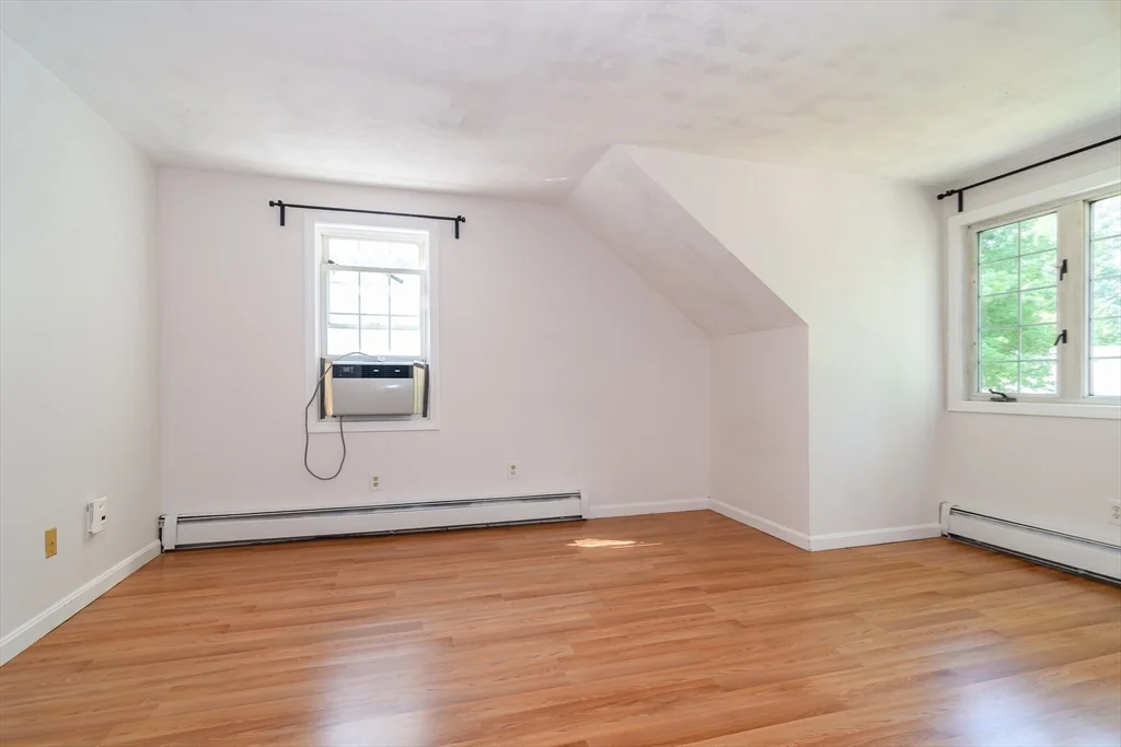 3 bed, 1 bath apartment for rent at 12 Homeward Ln Unit 12, Natick — photo 14 of 19