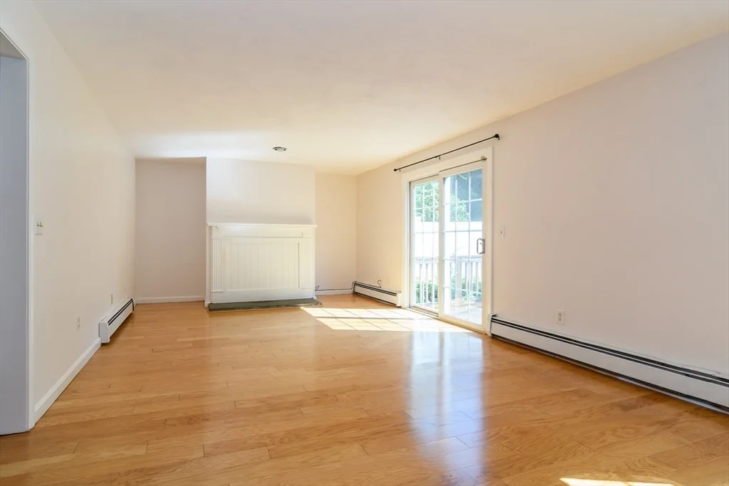 3 bed, 1 bath apartment for rent at 12 Homeward Ln Unit 12, Natick — photo 8 of 19
