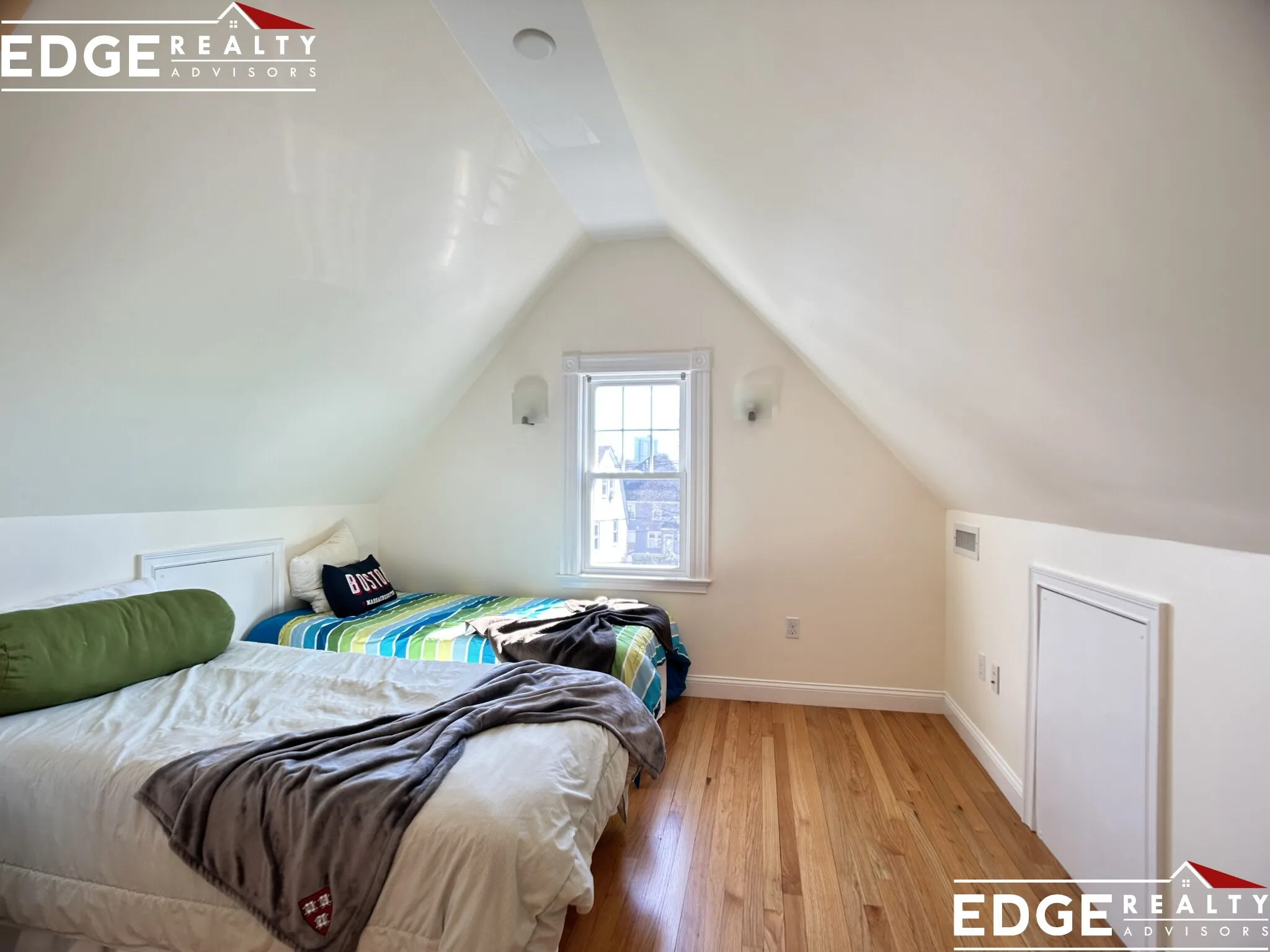 5 bed, 2.5 bath apartment for rent at 12 Hopedale St Unit 1, Allston — photo 14 of 18