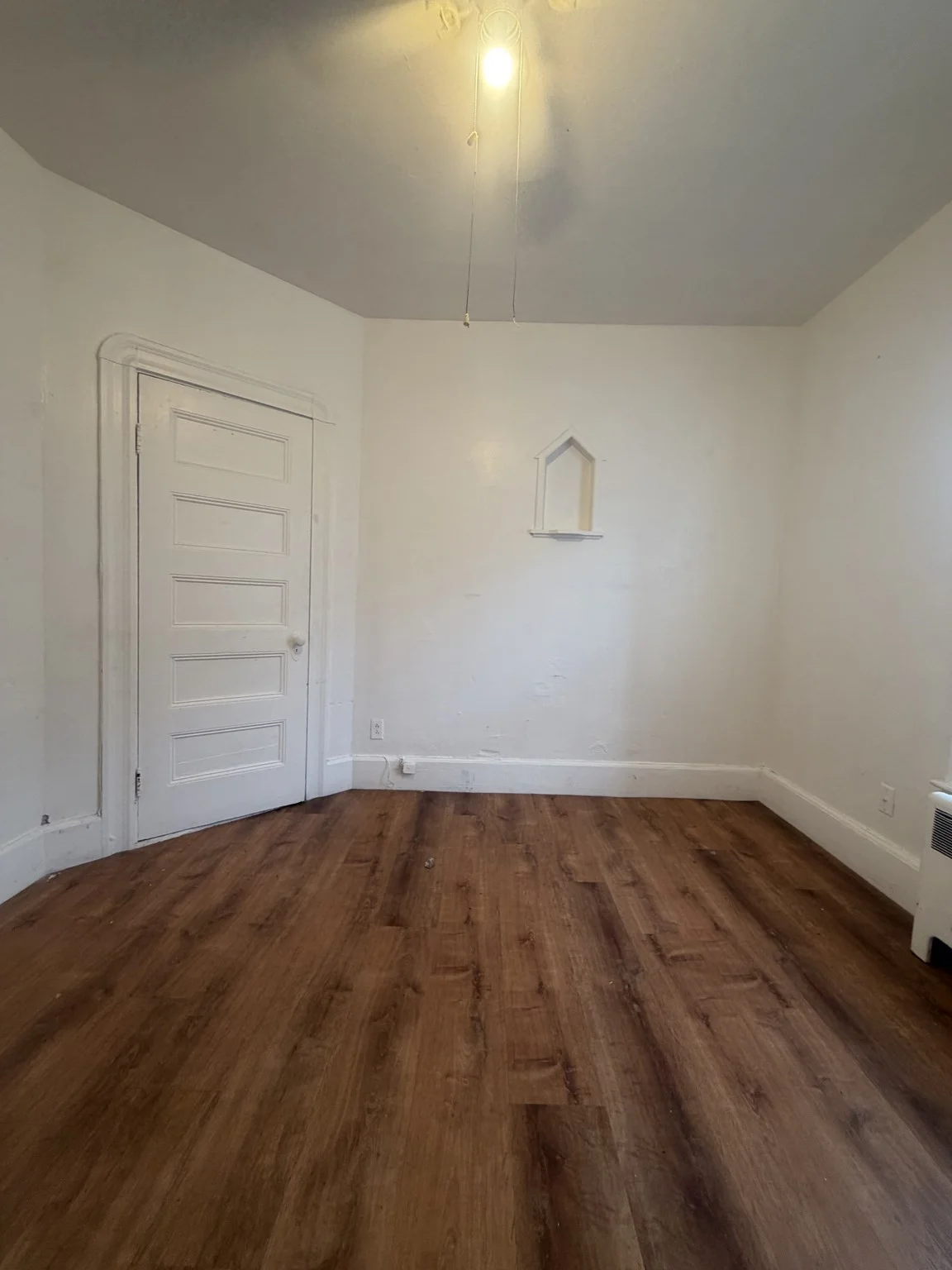 2 bed, 1 bath apartment for rent at 12 Houghton St Unit 2, Lynn — photo 6 of 8