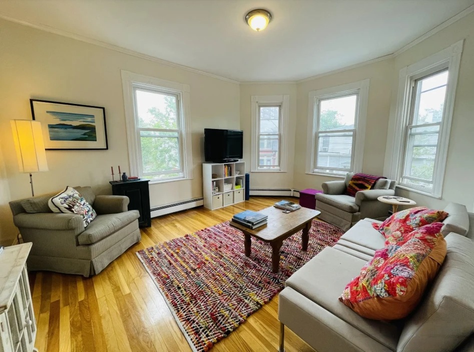 3 bed, 1 bath apartment for rent at 12 Houghton St Unit 3-11, Ward Two — photo 5 of 19