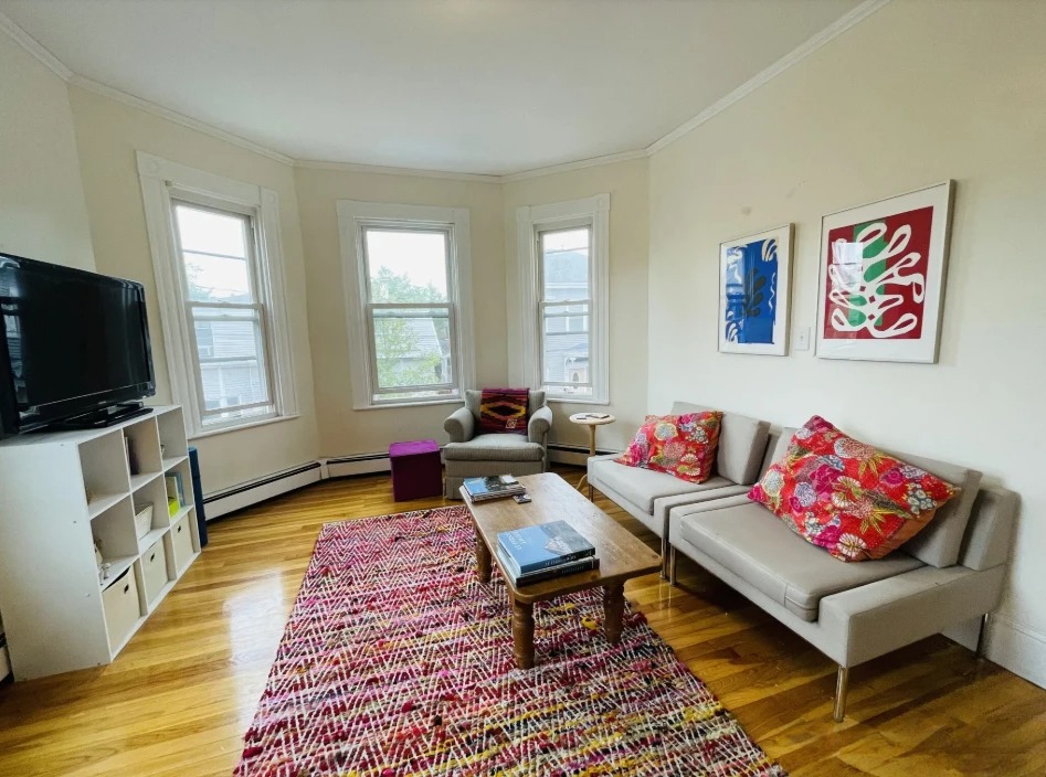 3 bed, 1 bath apartment for rent at 12 Houghton St Unit 3-11, Ward Two — photo 6 of 19