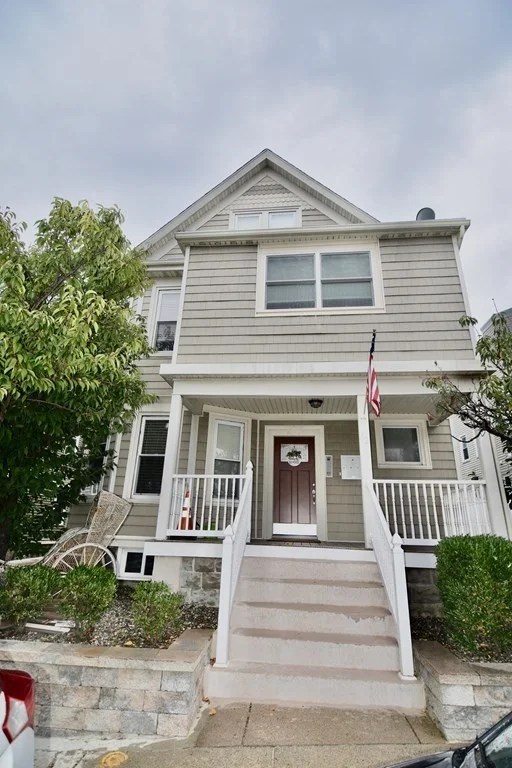 2 bed, 1 bath apartment for rent at 12 Hubbardston Unit 2, Dorchester — photo 3 of 31