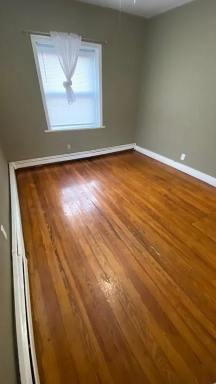 3 bed, 1 bath apartment for rent at 12 Humboldt Ave Unit 1, Boston — photo 6 of 15