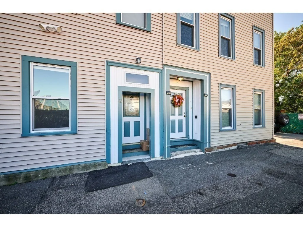 2 bed, 1 bath apartment for rent at 12 Humboldt Pl Unit 1A, South Boston — photo 11 of 15
