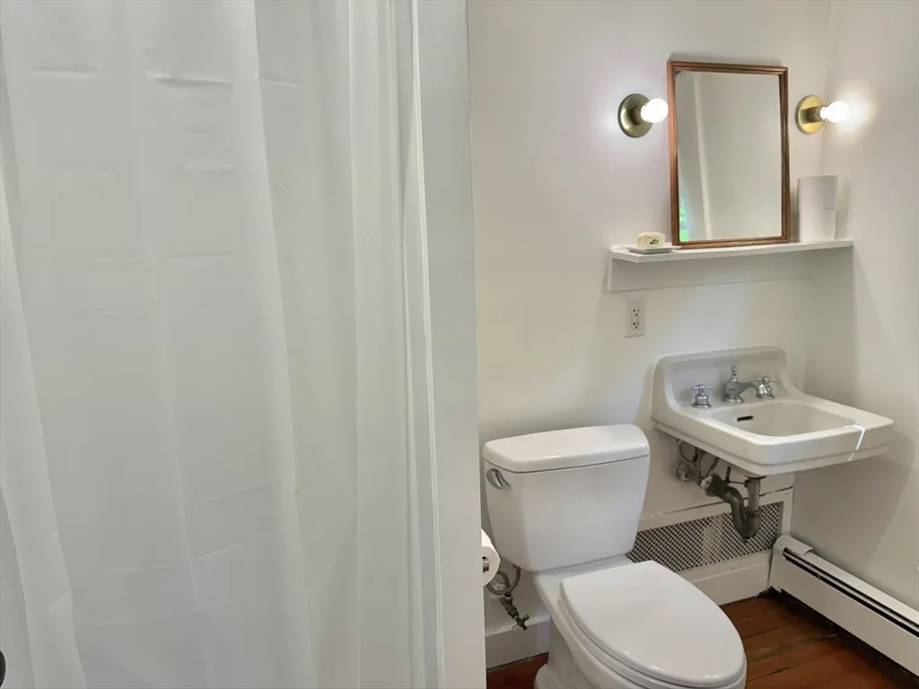1 bed, 1 bath apartment for rent at 12 Humboldt St Unit B, Neighborhood Nine — photo 22 of 27
