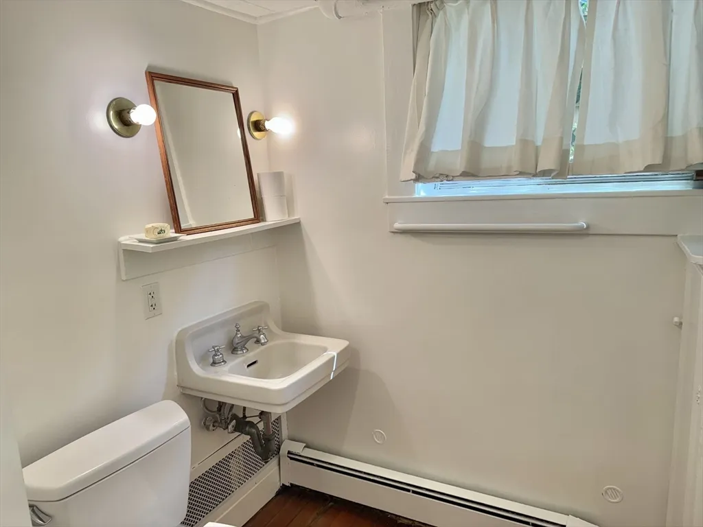 1 bed, 1 bath apartment for rent at 12 Humboldt St Unit B, Neighborhood Nine — photo 20 of 27