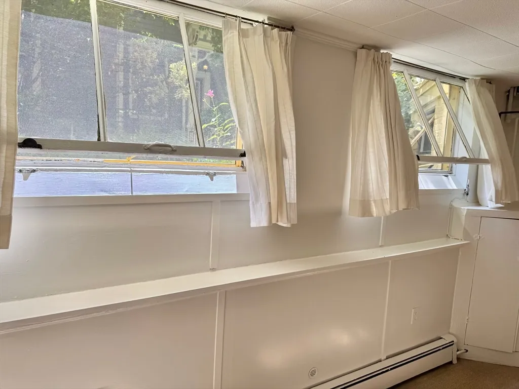 1 bed, 1 bath apartment for rent at 12 Humboldt St Unit B, Neighborhood Nine — photo 10 of 27