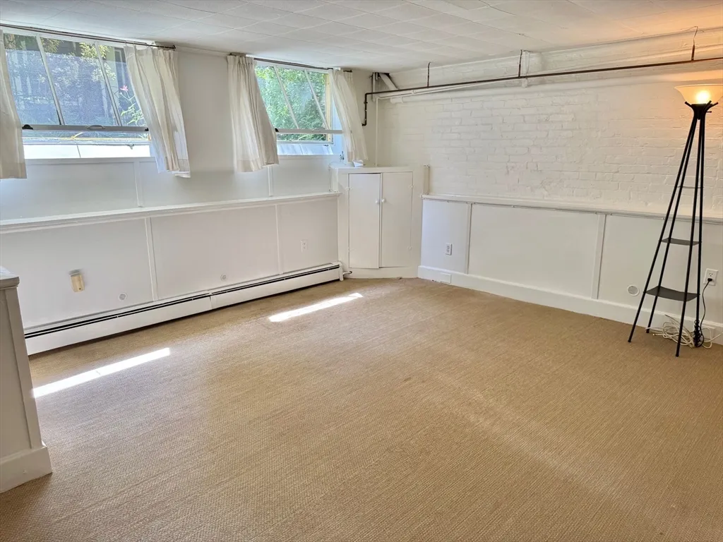 1 bed, 1 bath apartment for rent at 12 Humboldt St Unit B, Neighborhood Nine — photo 11 of 27