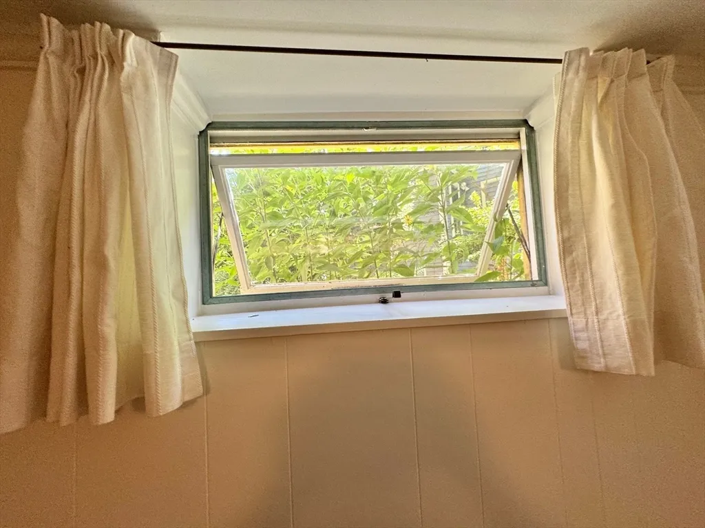 1 bed, 1 bath apartment for rent at 12 Humboldt St Unit B, Neighborhood Nine — photo 18 of 27