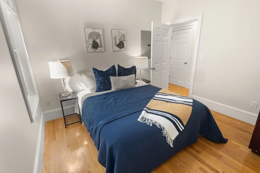 3 bed, 1 bath apartment for rent at 12 I St Unit 3, South Boston — photo 11 of 22