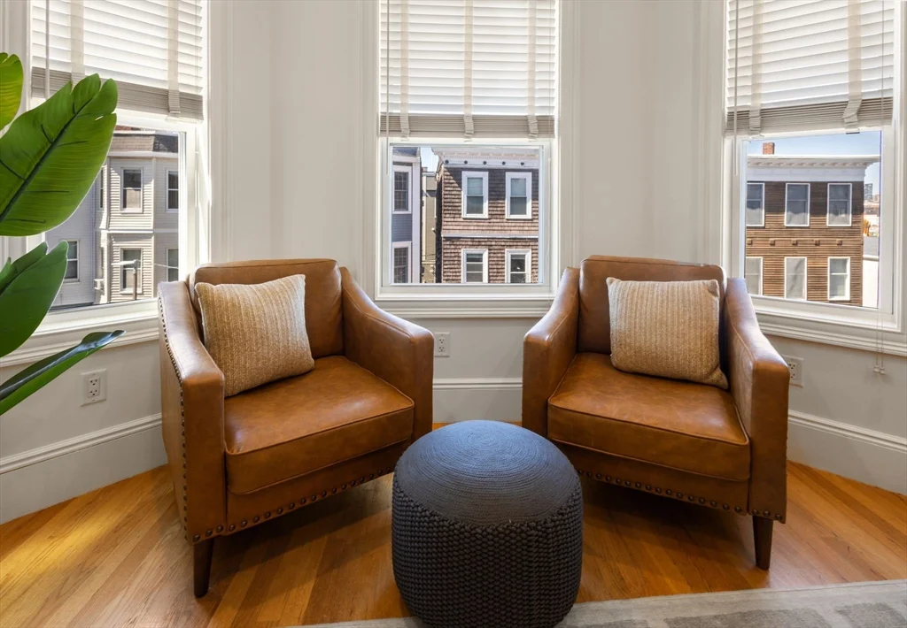 3 bed, 1 bath apartment for rent at 12 I St Unit 3, South Boston — photo 5 of 22