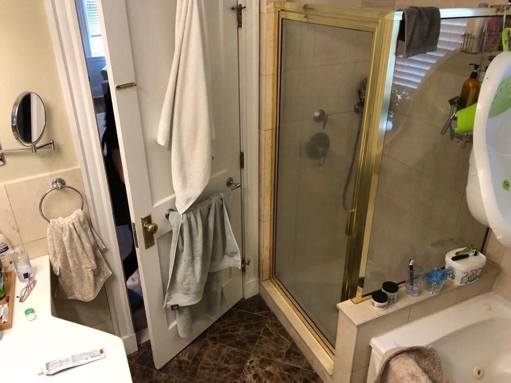 2 bed, 1 bath apartment for rent at 12 James St Unit 3, North Brookline — photo 11 of 18