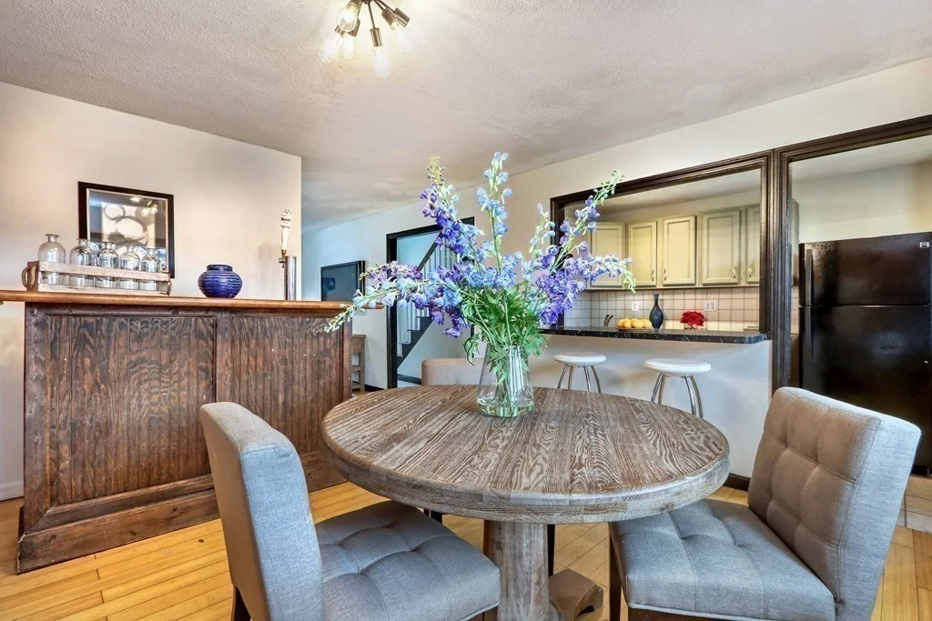 4 bed, 1 bath apartment for rent at 12 Jenkins St, South Boston — photo 3 of 16