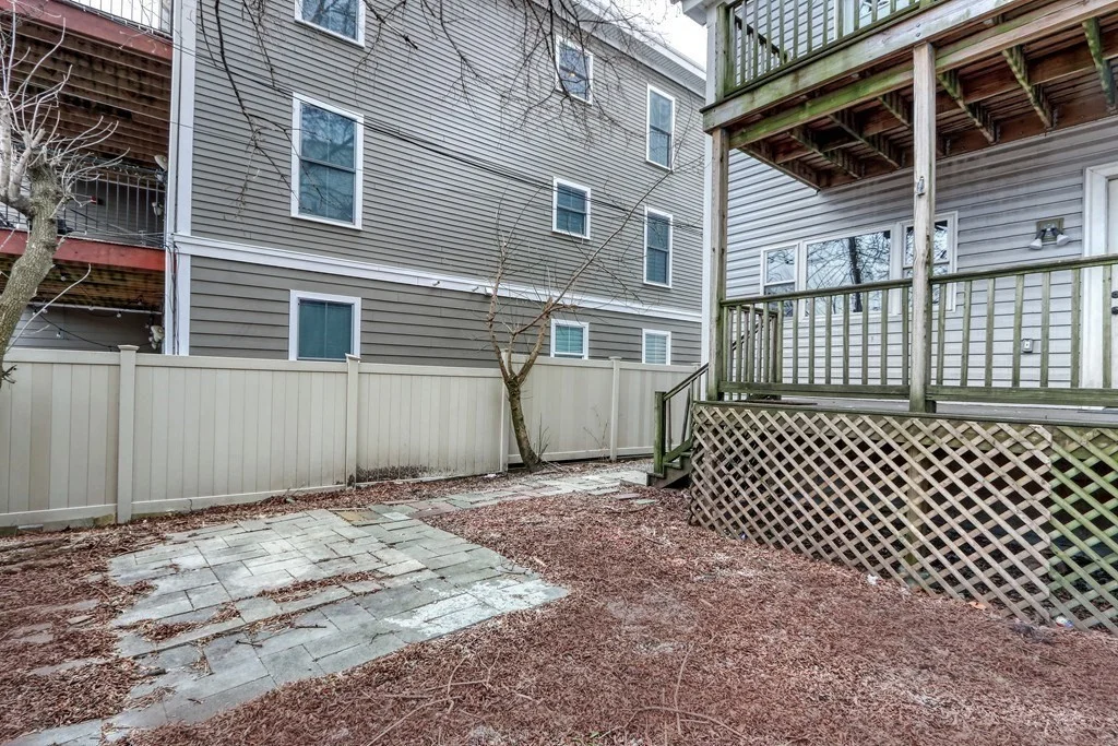 4 bed, 1 bath apartment for rent at 12 Jenkins St, South Boston — photo 15 of 16