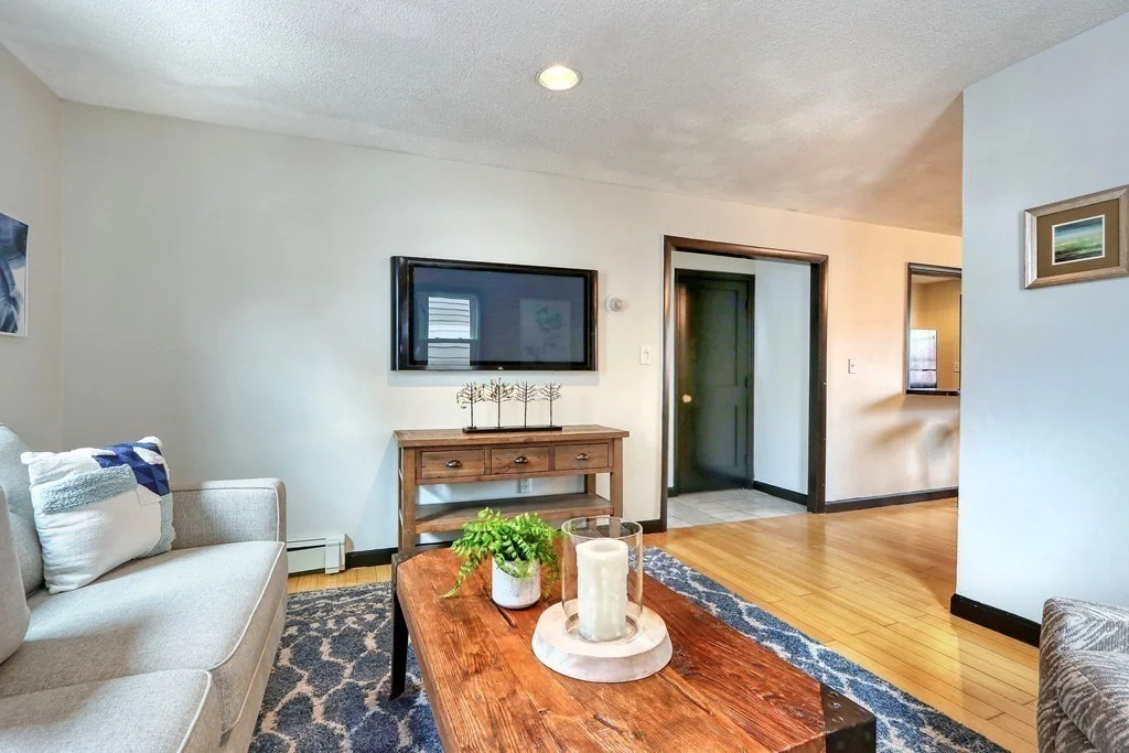 4 bed, 1 bath apartment for rent at 12 Jenkins St, South Boston