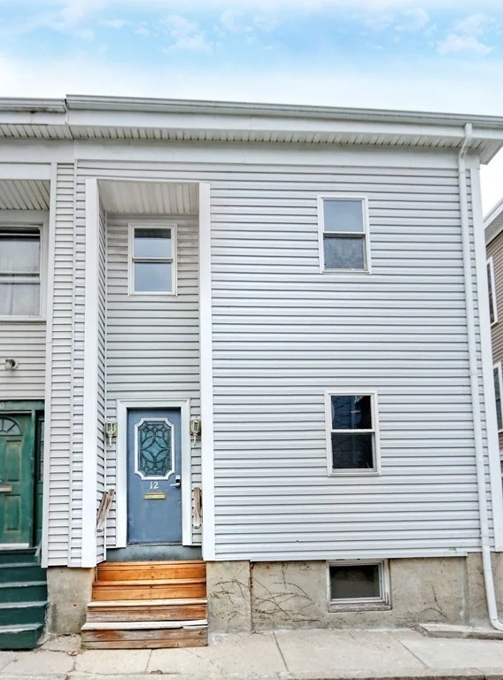 4 bed, 1 bath apartment for rent at 12 Jenkins St, South Boston — photo 16 of 16