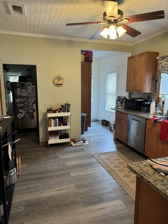 2 bed, 1 bath apartment for rent at 12 Joseph Unit 2, Medford — photo 7 of 14