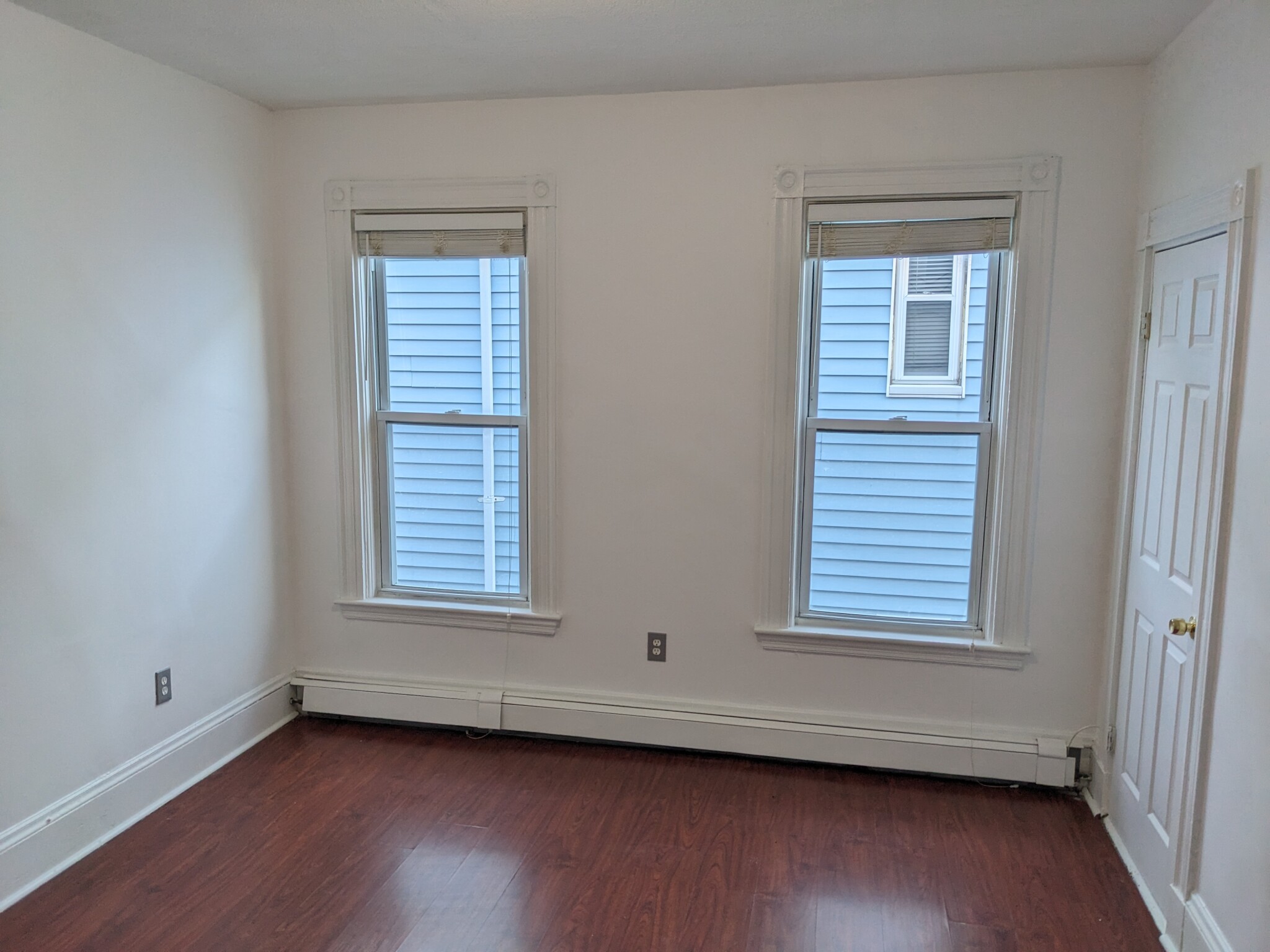 3 bed, 1.5 bath apartment for rent at 12 Kensington St Unit 3, Roxbury — photo 3 of 9