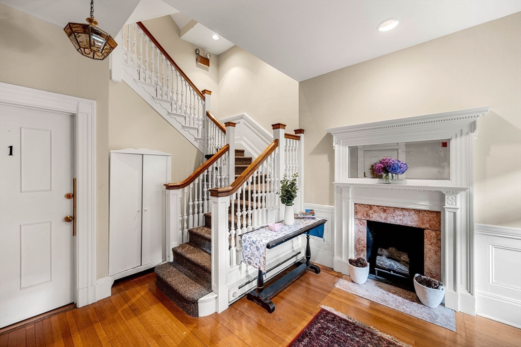 3 bed, 1 bath apartment for rent at 12 Keswick St Unit 1, Fenway — photo 20 of 23