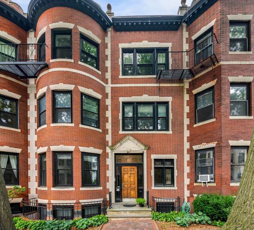 3 bed, 1 bath apartment for rent at 12 Keswick St Unit 1, Fenway — photo 23 of 23