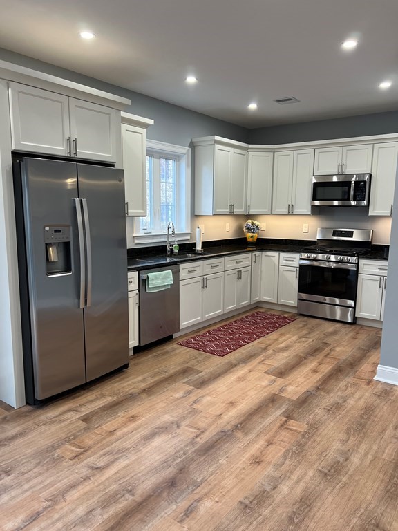 4 bed, 3 bath apartment for rent at 12 Kiara Dr Unit 12, Worcester — photo 3 of 33