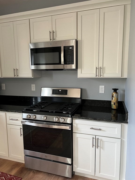 4 bed, 3 bath apartment for rent at 12 Kiara Dr Unit 12, Worcester — photo 4 of 33