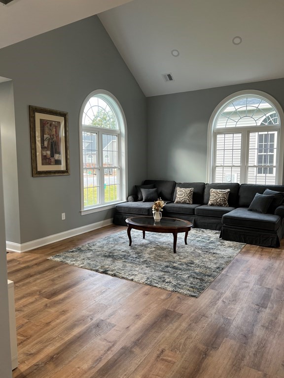 4 bed, 3 bath apartment for rent at 12 Kiara Dr Unit 12, Worcester — photo 8 of 33