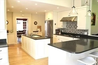 5 bed, 3 bath apartment for rent at 12 Kilburn Rd Unit 12, Belmont — photo 6 of 27