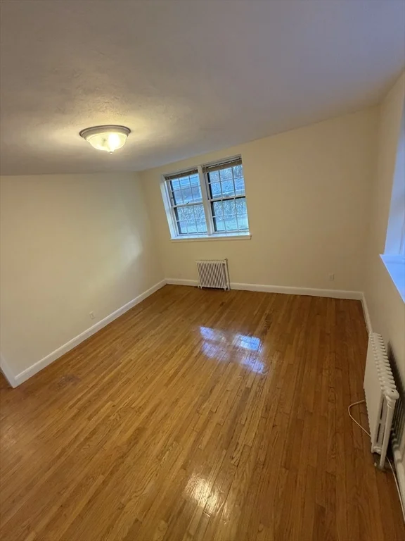 1 bed, 1 bath apartment for rent at 12 Kilsyth Ter Unit 11, Brighton — photo 7 of 9