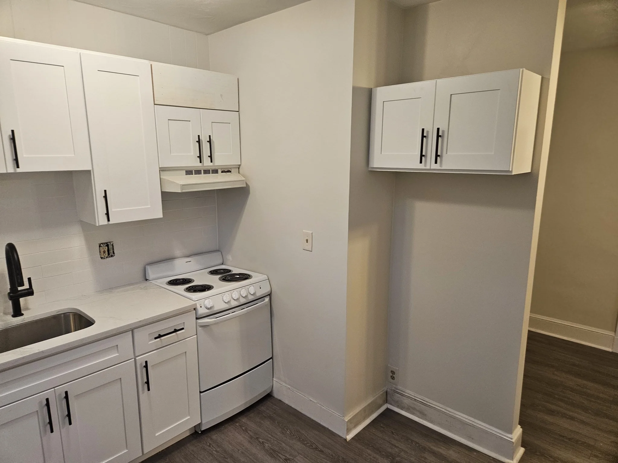 1 bed, 1 bath apartment for rent at 12 Ladd St Unit 3, Watertown — photo 3 of 9