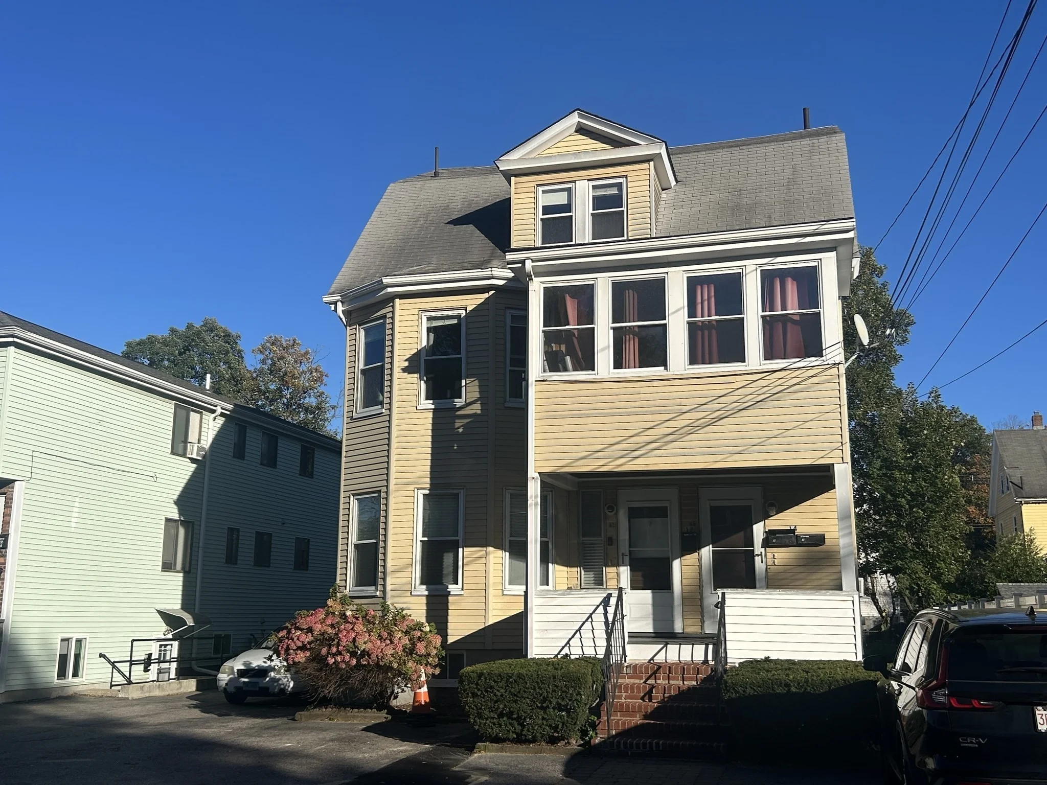 1 bed, 1 bath apartment for rent at 12 Ladd St Unit 3, Watertown — photo 1 of 9