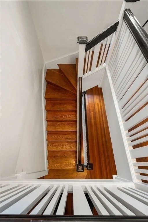 4 bed, 1 bath apartment for rent at 12 Leighton Rd Unit 2, Wellesley — photo 15 of 18