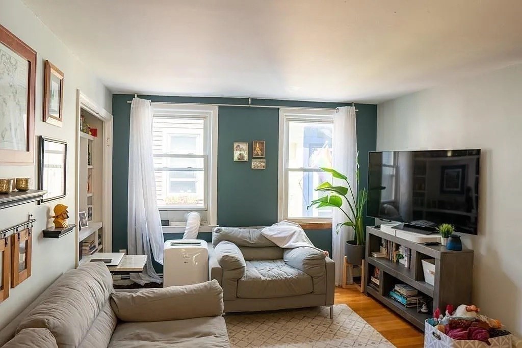 3 bed, 2 bath apartment for rent at 12 Lexington Ave, Charlestown — photo 7 of 18