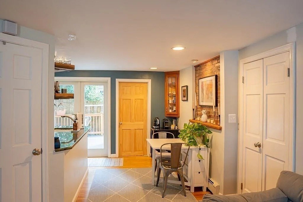3 bed, 2 bath apartment for rent at 12 Lexington Ave, Charlestown — photo 9 of 18