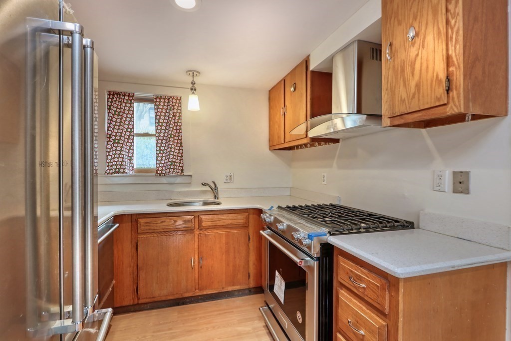 3 bed, 2 bath apartment for rent at 12 Lilac Ct Unit 12, Wellington-Harrington — photo 2 of 15