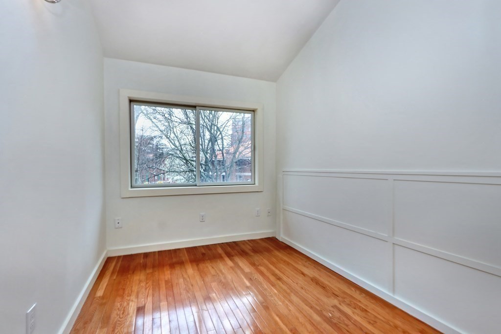 3 bed, 2 bath apartment for rent at 12 Lilac Ct Unit 12, Wellington-Harrington — photo 8 of 15