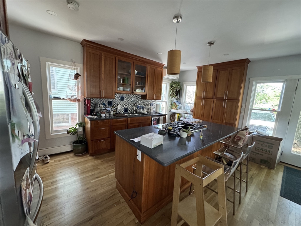 3 bed, 2 bath apartment for rent at 12 Lincoln Pwky Unit A, Ward Two — photo 2 of 6