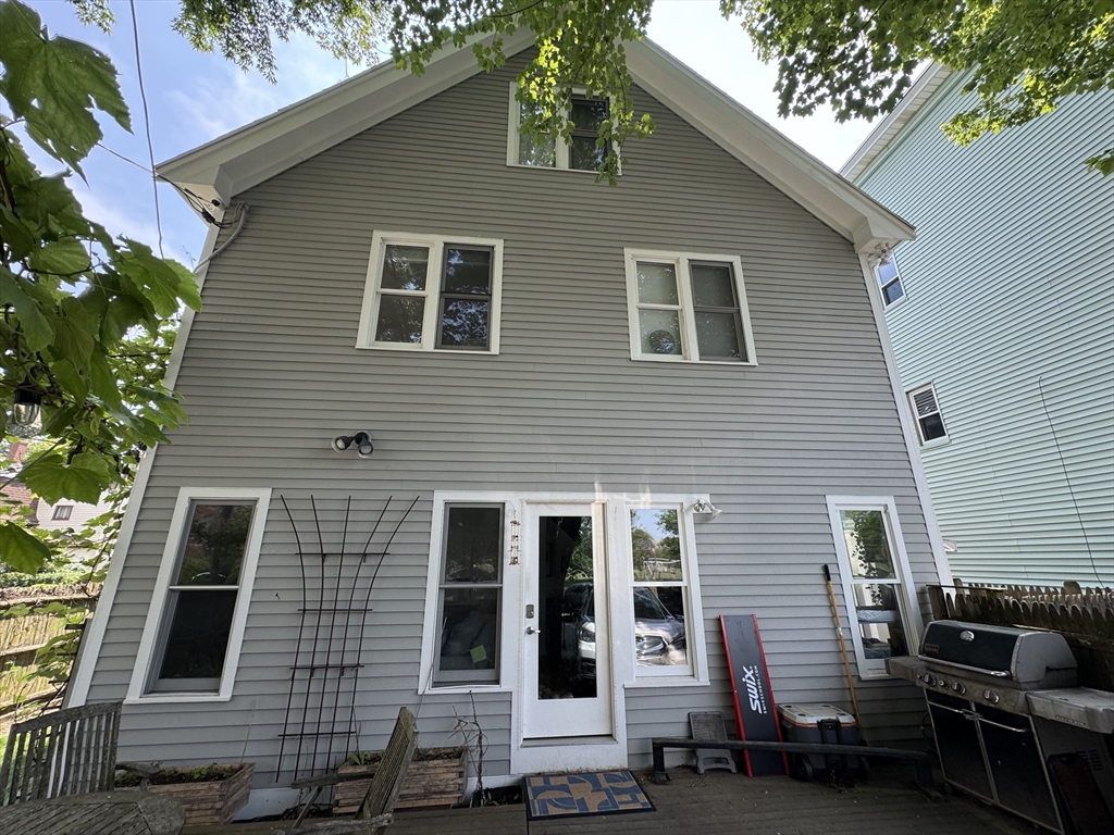 3 bed, 2 bath apartment for rent at 12 Lincoln Pwky Unit A, Ward Two — photo 1 of 6