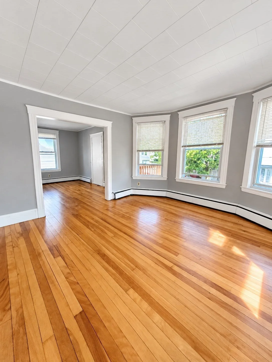 3 bed, 1 bath apartment for rent at 12 Lincoln St Unit 2, Haverhill — photo 6 of 20