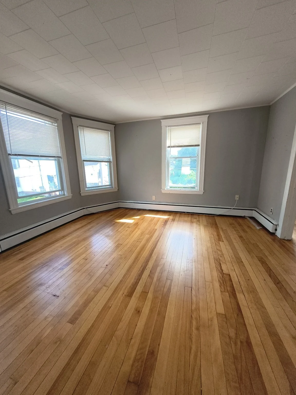 3 bed, 1 bath apartment for rent at 12 Lincoln St Unit 2, Haverhill — photo 14 of 20
