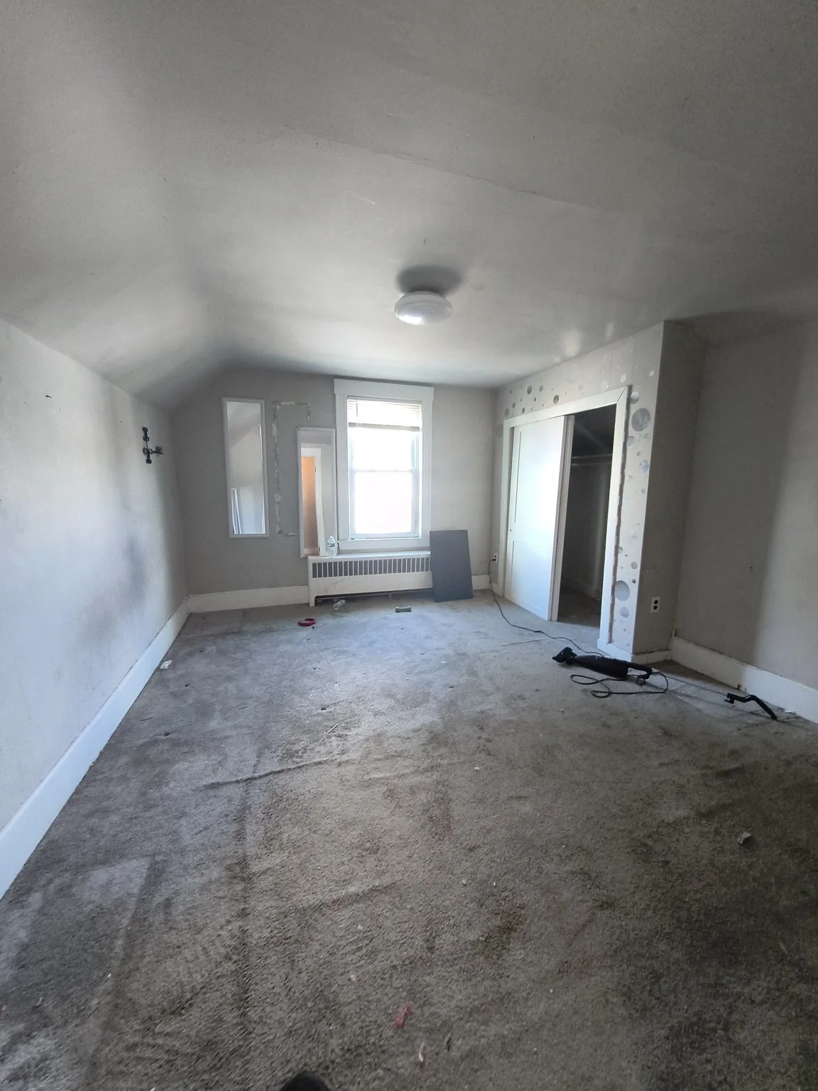 3 bed, 1 bath apartment for rent at 12 Lincoln St Unit 2, Haverhill — photo 19 of 20