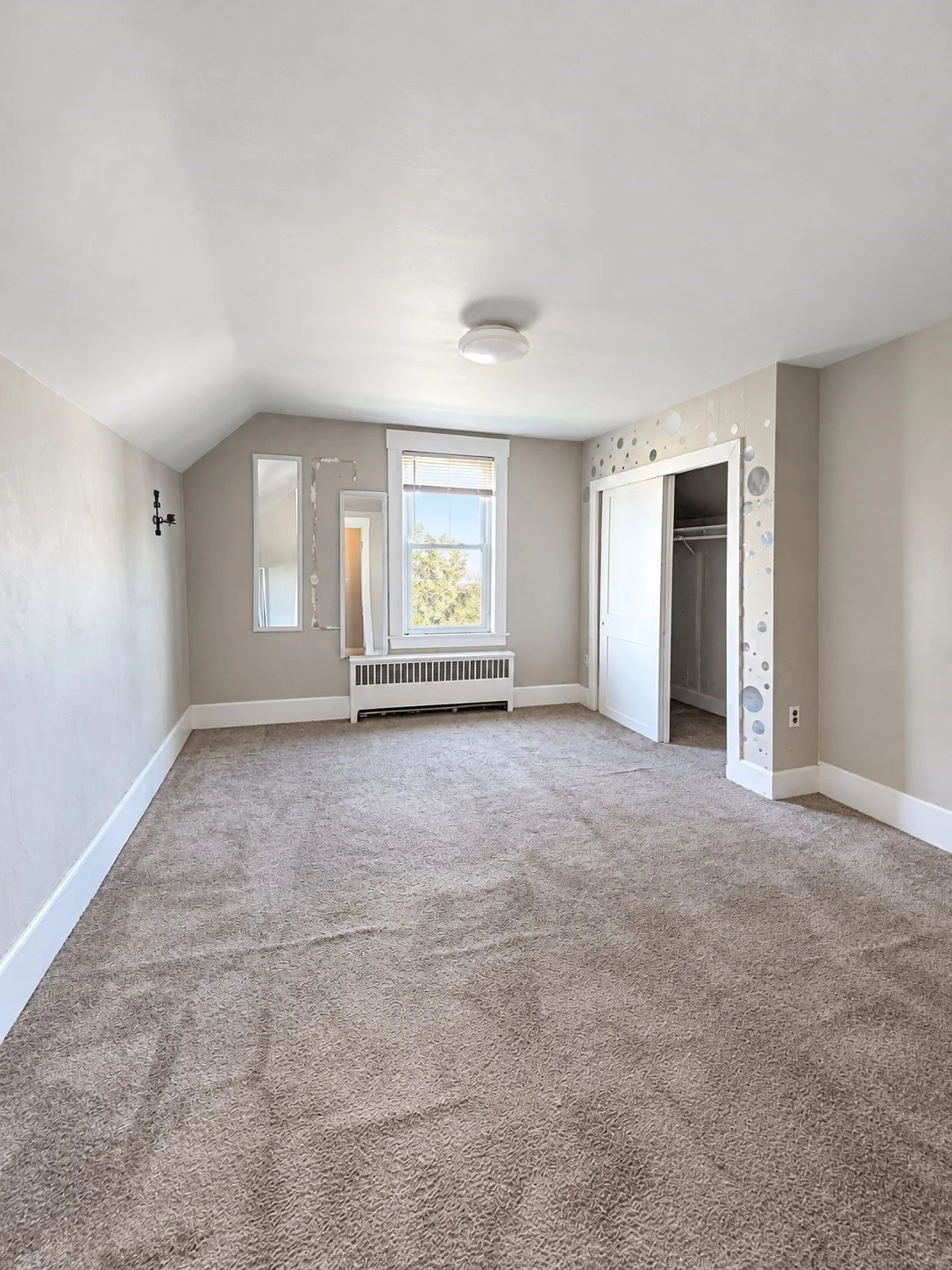 3 bed, 1 bath apartment for rent at 12 Lincoln St Unit 2, Haverhill — photo 18 of 20