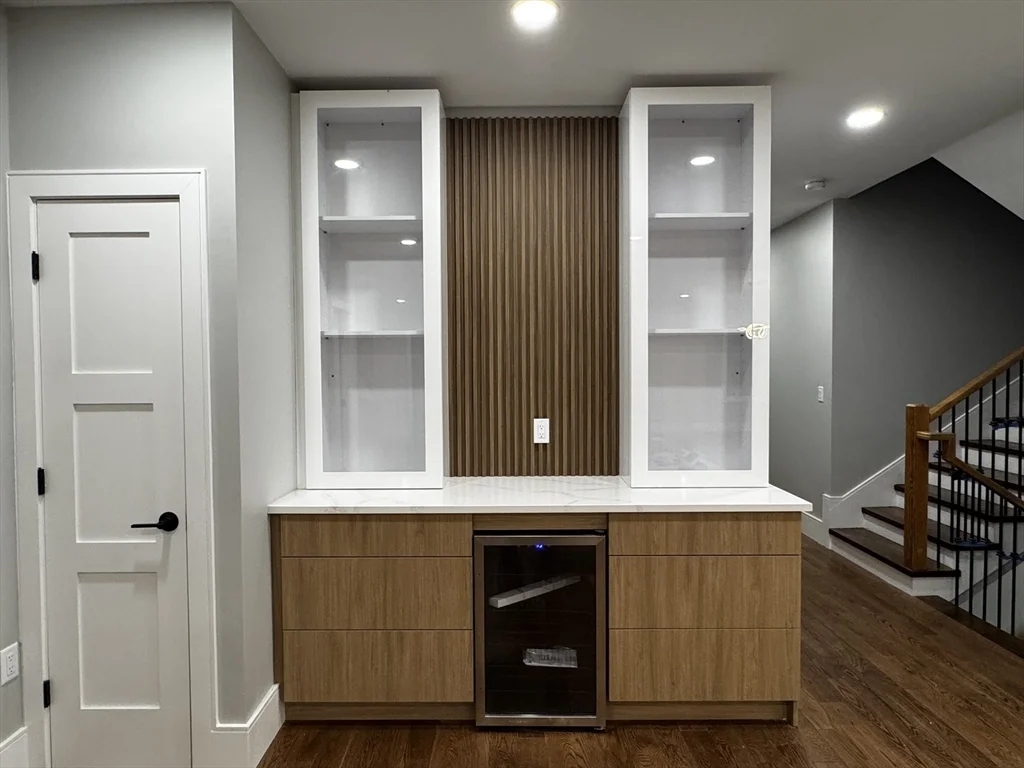 4 bed, 3 bath apartment for rent at 12 Linden St, Natick — photo 7 of 20