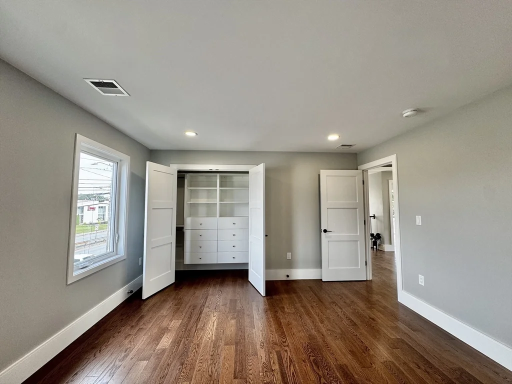 4 bed, 3 bath apartment for rent at 12 Linden St, Natick — photo 12 of 20